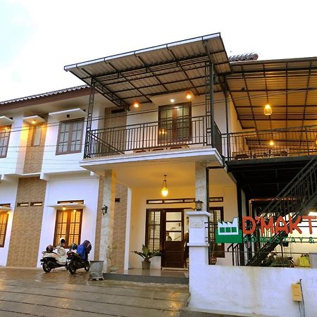 Oyo 350 D' Maktab Homestay Syariah Malang Eksteriør billede